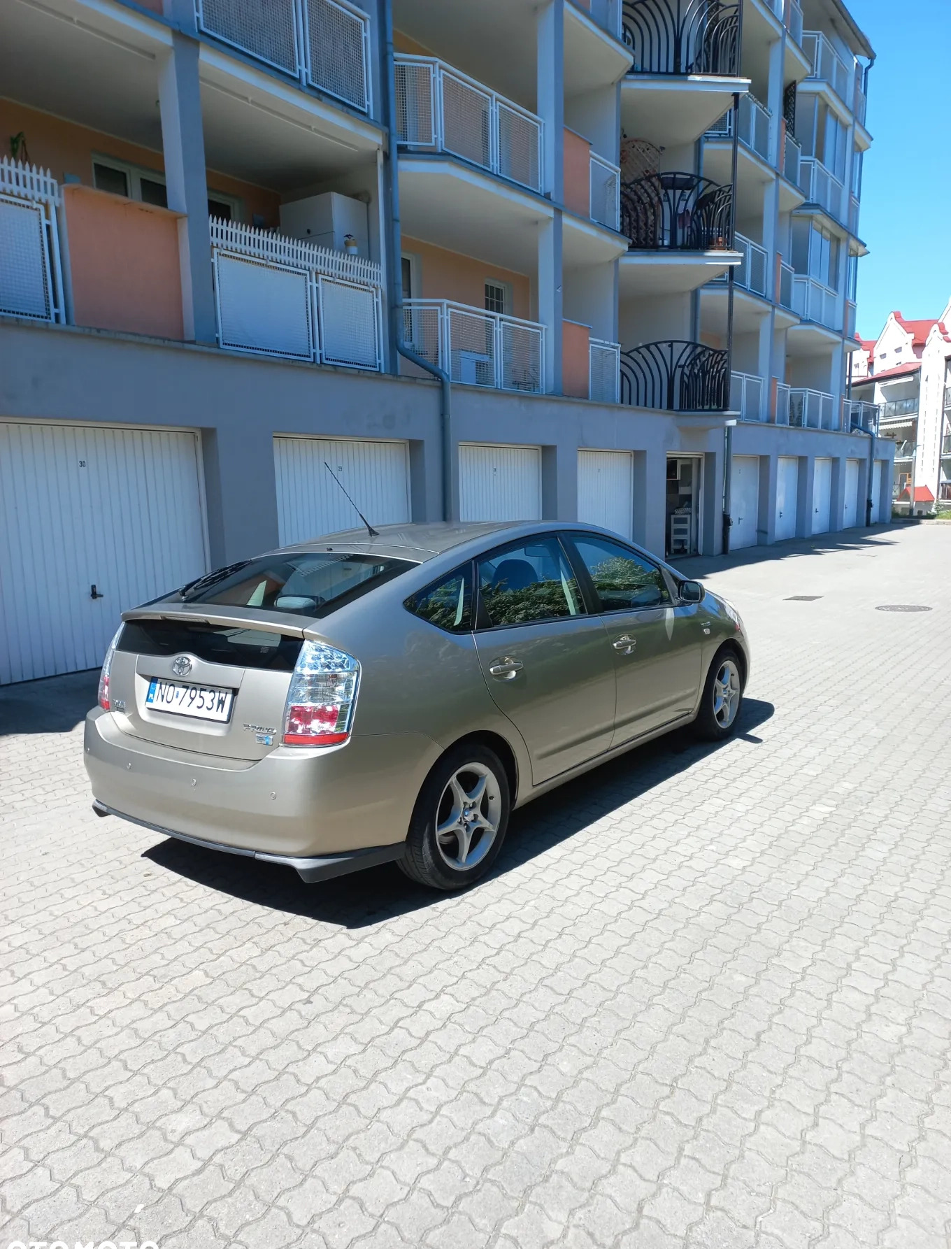 Toyota Prius cena 26000 przebieg: 330000, rok produkcji 2008 z Olsztyn małe 191